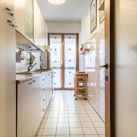Altido Quiet Apt For 4 With Terrace Near Train Station Apartment Milan